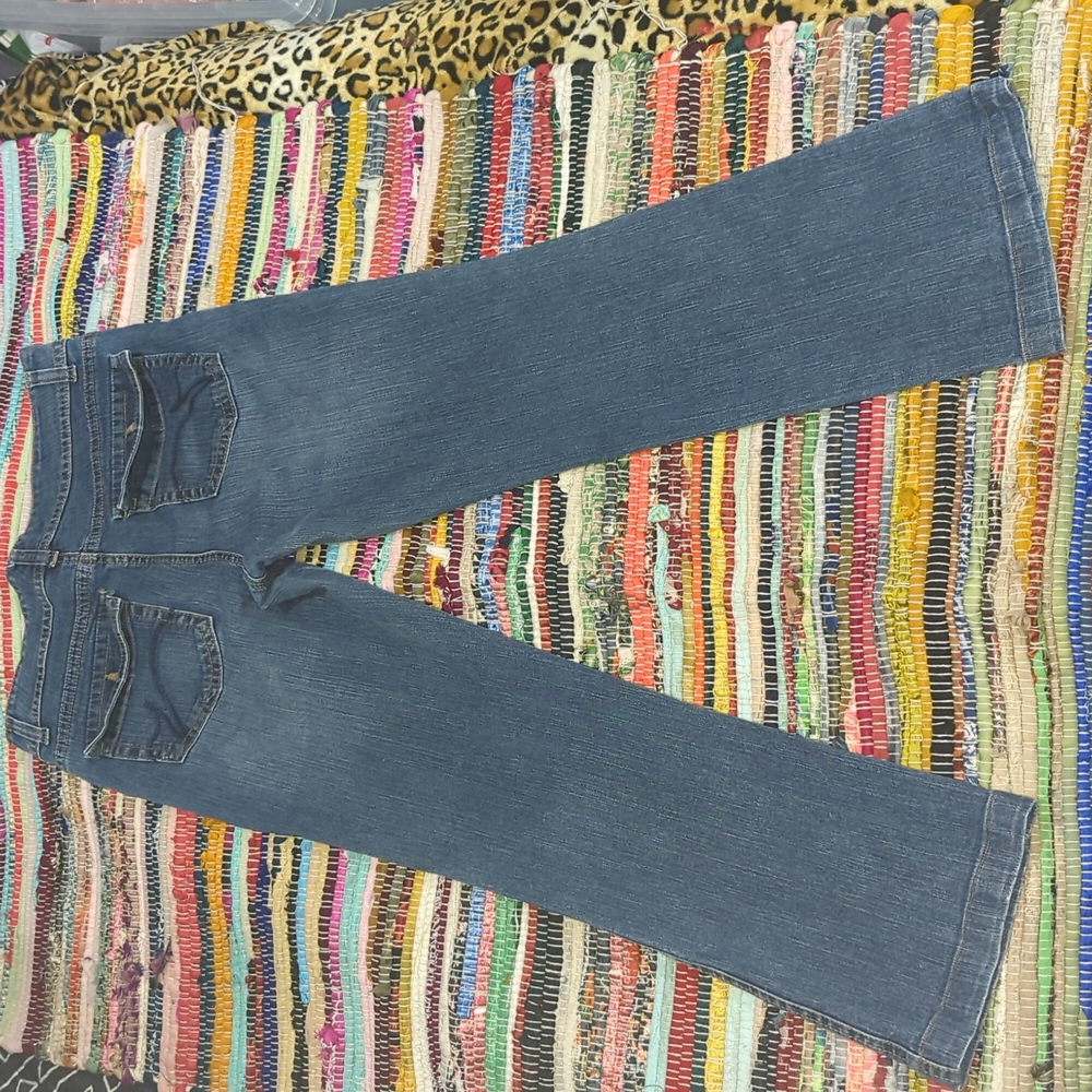 Gloria Vanderbilt Jeans - Picture 4 of 5
